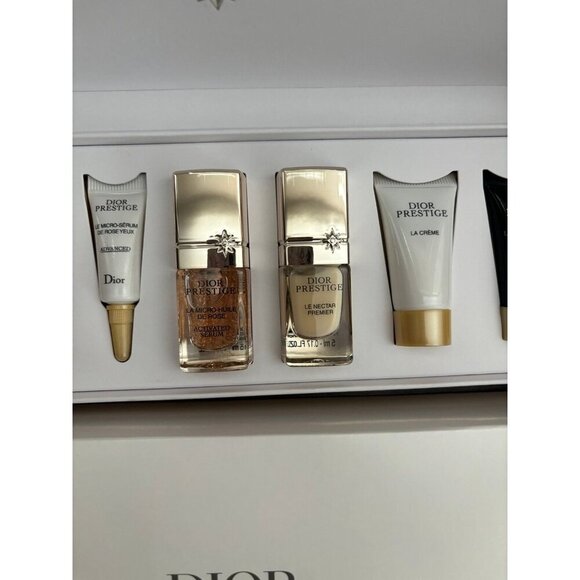 Dior skincare piano in gold Dior box - Picture 4 of 10
